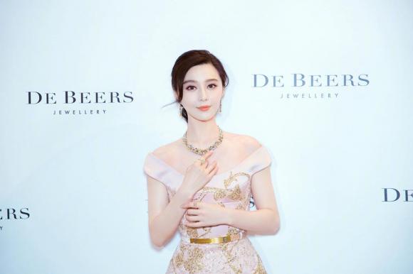 diễn viên Phạm Băng Băng,Phạm Băng Băng xinh như nữ thần,Phạm Băng Băng khoe vai trắng