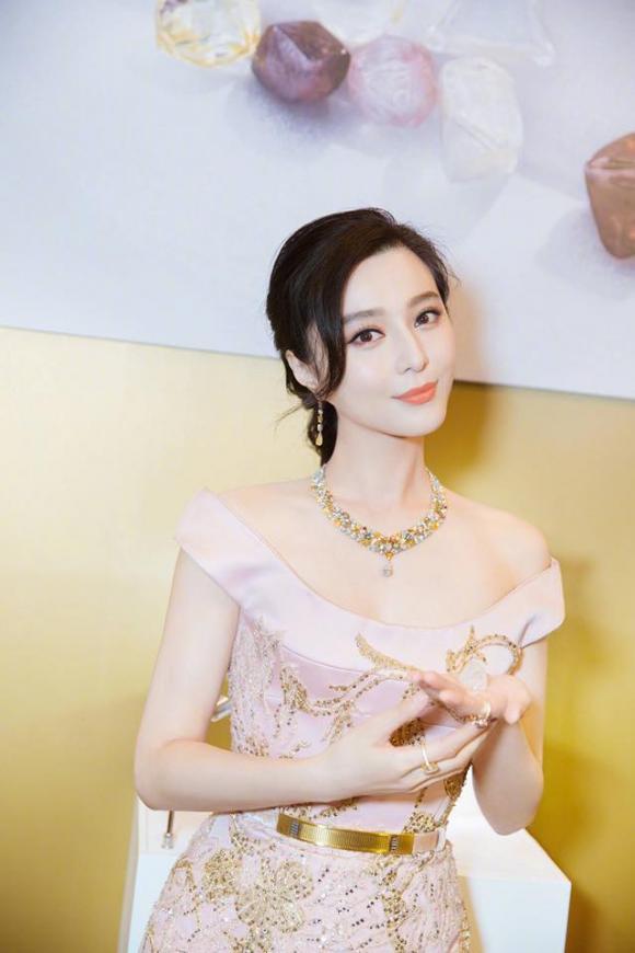 diễn viên Phạm Băng Băng,Phạm Băng Băng xinh như nữ thần,Phạm Băng Băng khoe vai trắng