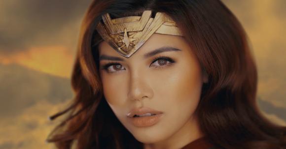 Minh Tú,Minh Tú hoá Wonder Woman,Minh Tú cosplay