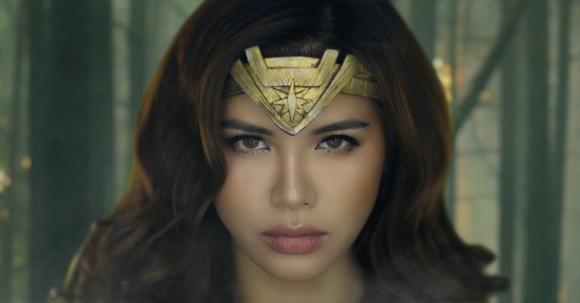 Minh Tú,Minh Tú hoá Wonder Woman,Minh Tú cosplay