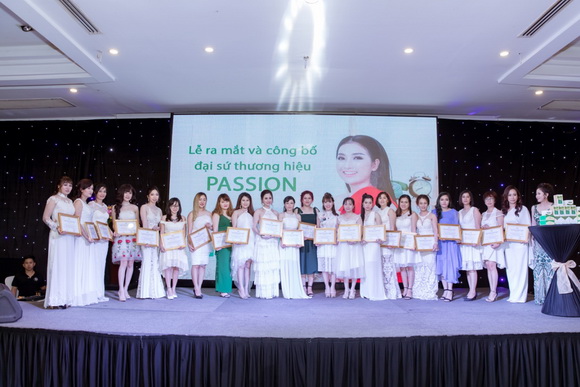 Diễn viên Quỳnh Lam, thương hiệu Passion