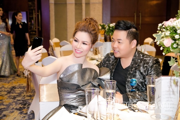 bui-thi-ha-3110-10-ngoisao.vn-w580-h387 3 Hoa hậu Bùi Thị Hà, quang Lê, sao việt