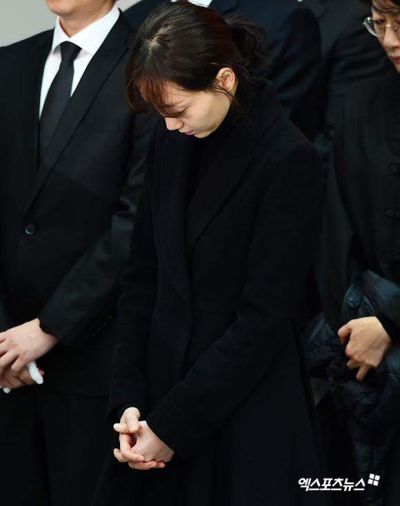 Kim Joo Hyuk,Kim Joo Hyuk qua đời,lễ tang diễn viên Reply 1988