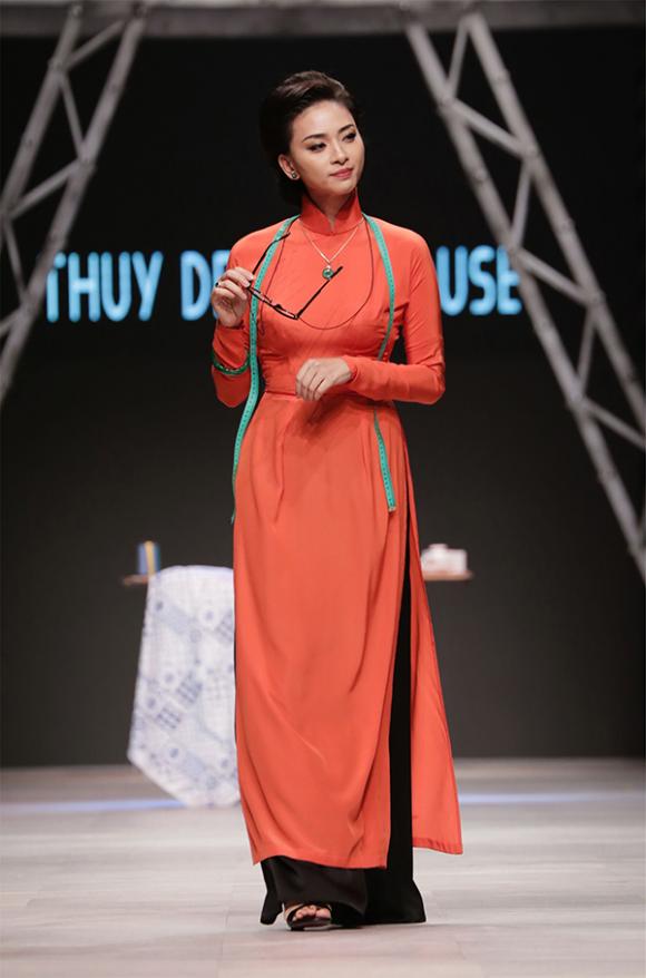 Ngô Thanh Vân,Ngô Thanh Vân trên sàn catwalk,Cô Ba Sài Gòn