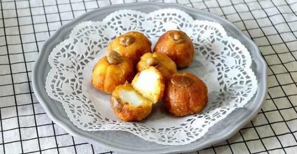 Cách làm bánh rán bí đỏ, bánh rán bí đỏ, hướng dẫn làm bánh rán bí đỏ