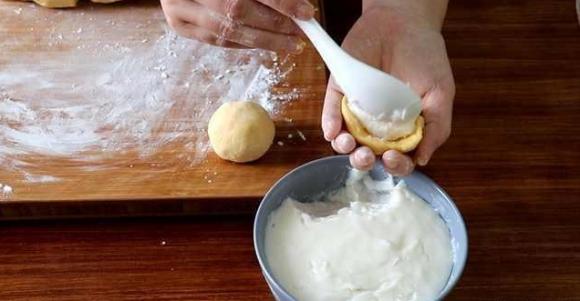 Cách làm bánh rán bí đỏ, bánh rán bí đỏ, hướng dẫn làm bánh rán bí đỏ