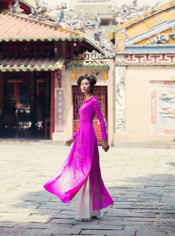 Kim Dung, Quán quân Vietnam's Next Top Model 2017, sao Việt