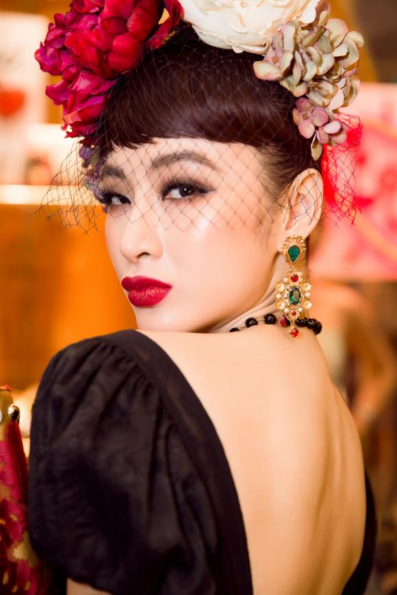 Angela Phương Trinh, diễn viên Angela Phương Trinh, Đông Nhi, Rocker Nguyễn