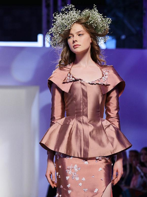Phạm Hương, Hoa hậu Phạm Hương, Phạm Hương Arab Fashion Week