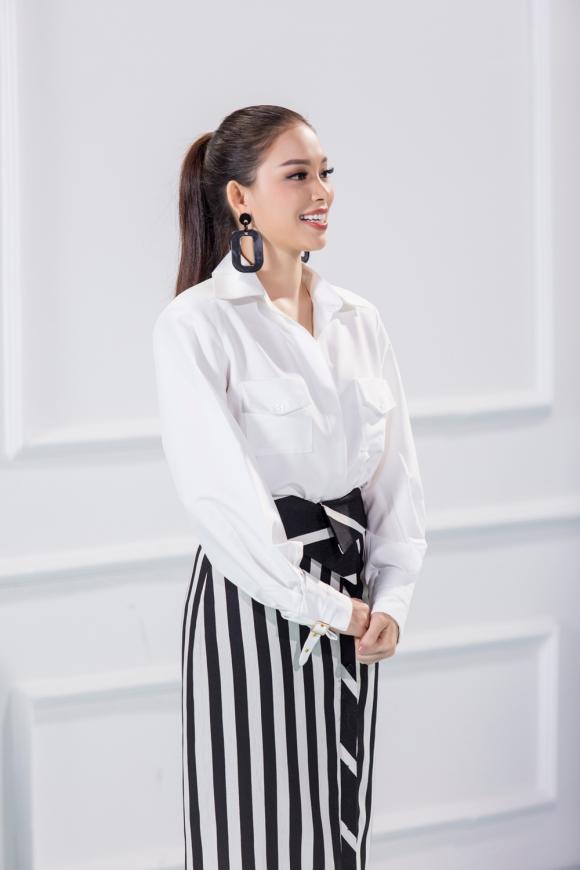 Phạm Hương, Kỳ Duyên, Minh Tú, The Look tập 1