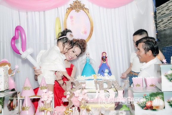 hoa-hau-bui-thi-ha-2111-2-ngoisao.vn-w580-h387 14 Hoa hậu Bùi Thị Hà, Bùi Thị Hà, sao việt