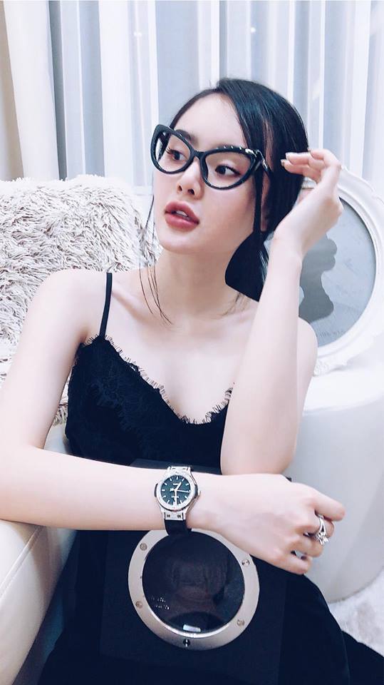 Hot girl và hot boy Việt, Hot girl và hot boy Việt tháng 11, tin tức Hot girl và hot boy Việt