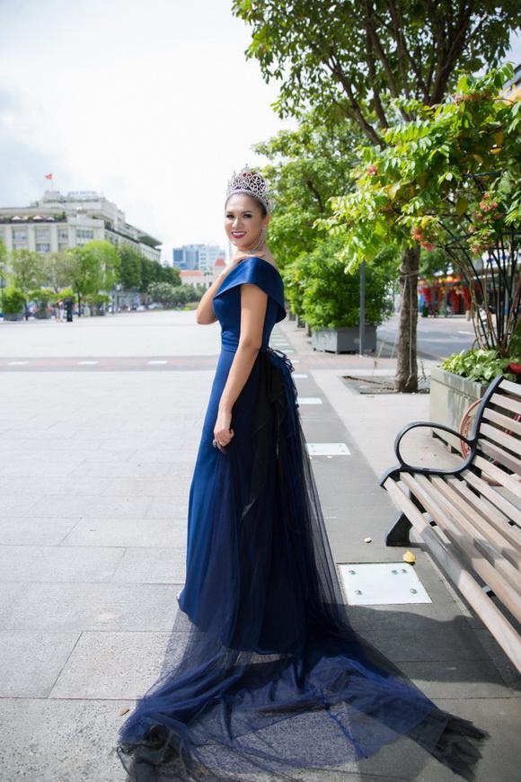 diem-kyly-2911-20-ngoisao.vn-w580-h870 6 Hoa hậu Diễm Kyly, Hoa hậu Quý bà Thái Lan Jeeda, sao việt