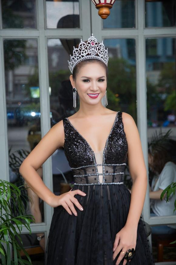 diem-kyly-2911-8-ngoisao.vn-w580-h870 18 Hoa hậu Diễm Kyly, Hoa hậu Quý bà Thái Lan Jeeda, sao việt