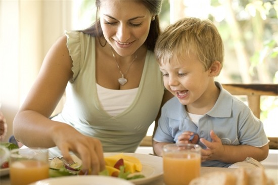 Thực phẩm tốt cho trẻ, Thực phẩm giúp trẻ thông minh, cho trẻ ăn đúng cách