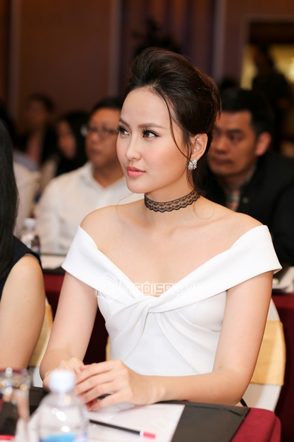 Khánh Ngân, Khả Trang, Hoa hậu hoàn cầu Khánh Ngân