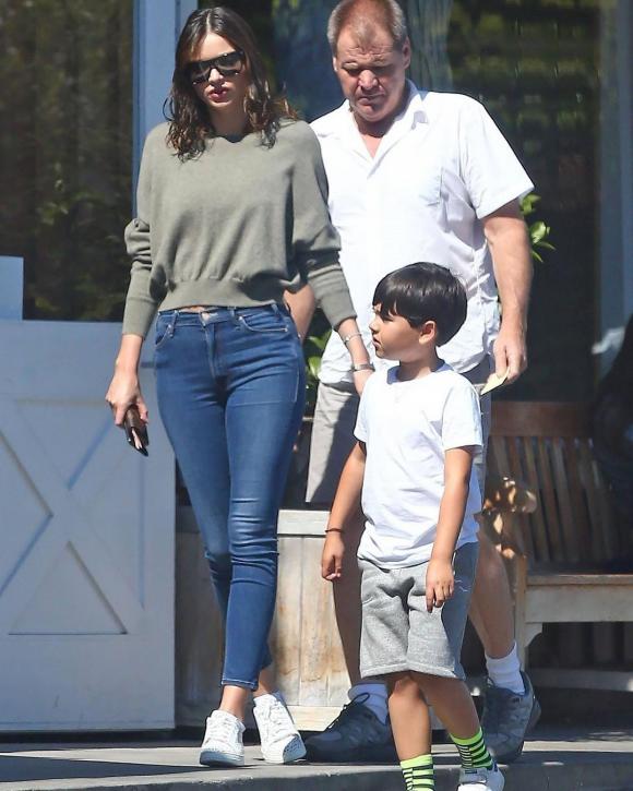 siêu mẫu Miranda Kerr,Miranda Kerr và tỷ phú Evan Spiegel, miranda kerr bầu bí 