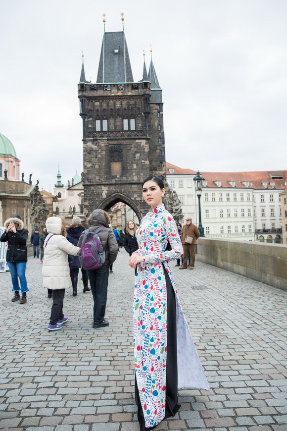 Miss Áo dài Việt Nam World 2017, thí sinh miss áo dài,ông trùm chân dài vũ khắc tiệp