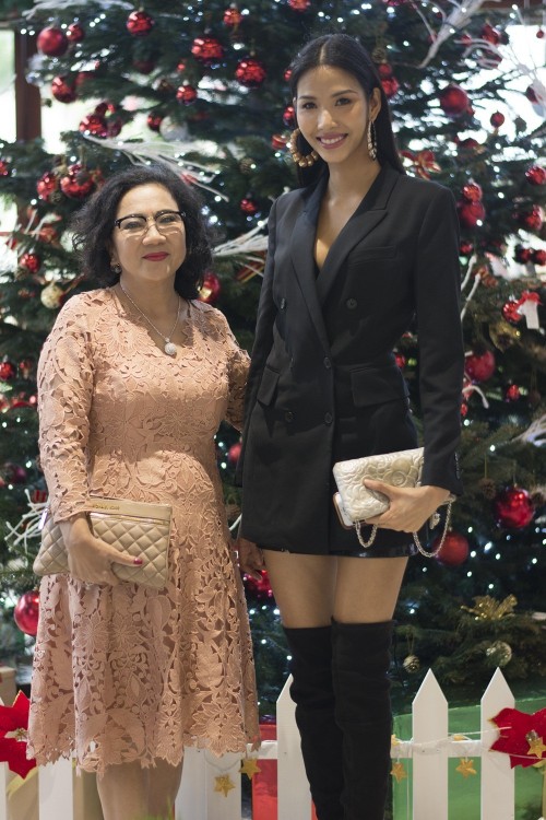 Hà Thi hội ngộ Lý Nhã Kỳ 6 Người đẹp hà thu,siêu mẫu hoàng thùy,diễn viên lý nhã kỳ