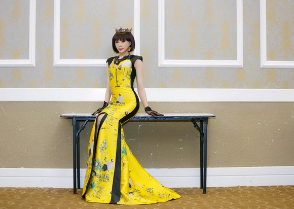 Á hậu Ngọc Quỳnh, sao việt