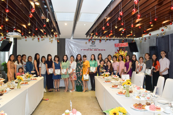 Phụ Khoa Hồng Đức, Trị bệnh phụ khoa