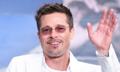 diễn viên Brad Pitt, brad pitt râu tóc bạc phơ, brad pitt già như ông cụ