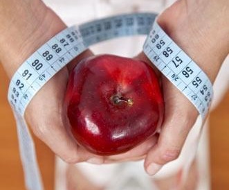 Ăn táo vào buổi tối tương đương với ăn chất độc, ăn táo vào buổi tối có độc không, sức khỏe
