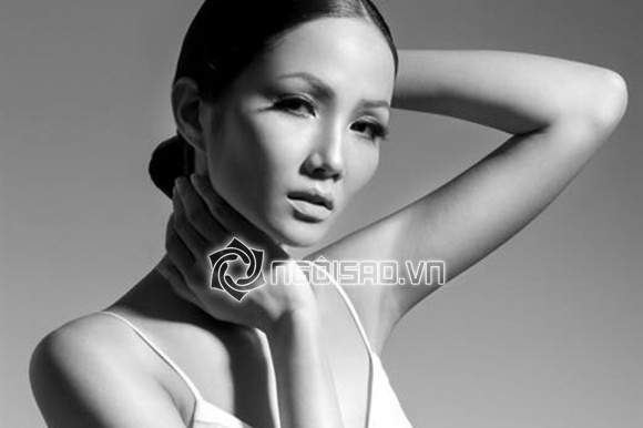 H'Hen Niê, Tân hoa hậu Hoàn vũ 2017