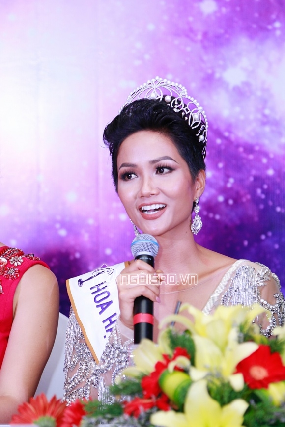 H’Hen Niê,  Hoa hậu Hoàn vũ Việt Nam 2017, Hoàng Thuỳ, Mâu Thuỷ 