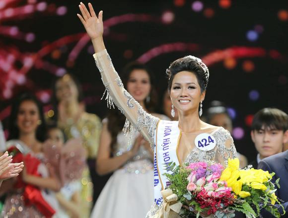Phạm Hương, H'hen Niê, Hoa hậu Hoàn vũ Việt Nam 2015, Hoa hậu Hoàn vũ Việt Nam 2017