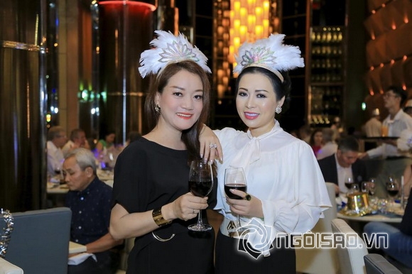 ntk-oanh-phan-121-5-ngoisao.vn-w580-h386 6 NTK Oanh Phan, sao việt