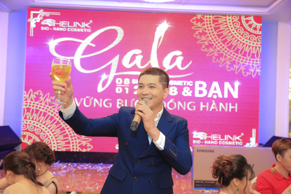 gala-shelink-2-ngoisao.vn-w580-h387 3 Gala Shelink Cosmetics & bạn, mỹ phẩm Shelink, Đêm Gala Dinner Shelink