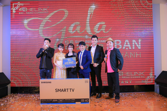 gala-shelink-4-ngoisao.vn-w580-h387 1 Gala Shelink Cosmetics & bạn, mỹ phẩm Shelink, Đêm Gala Dinner Shelink
