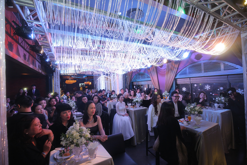 vickydinh-lens-171-3-ngoisao.vn-w500-h333 3 VickyDinh Lens, kính áp tròng