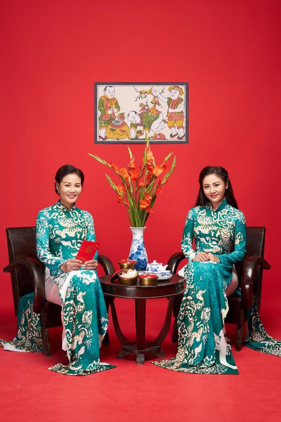 Văn Mai Hương mặc áo dài,Văn Mai Hương,Xuân 2018