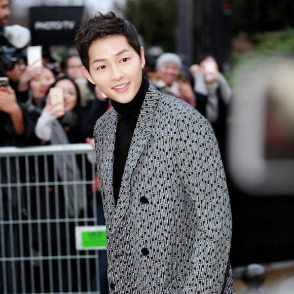 Song Joong Ki, song joong ki dior, paris men's fashion week