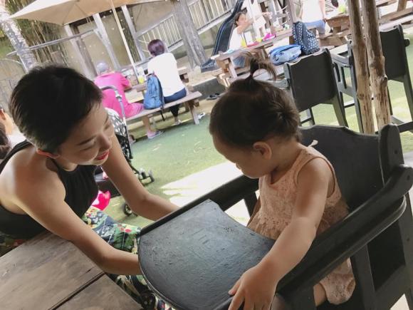  Lưu Hương Giang, Hồ Hoài Anh, con gái của  Lưu Hương Giang,