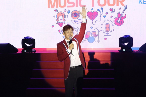 Ca sĩ Khởi My,Jun Phạm,Ali Hoàng Dương,MobiFone