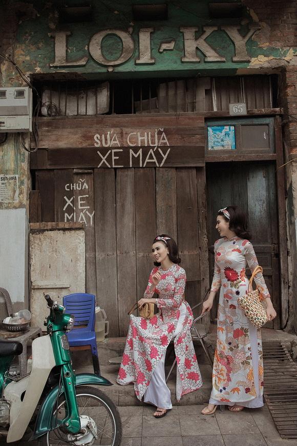 Người mẫu thư huyền,người mẫu huyền thư,cặp mẫu song sinh thư huyền huyền thư