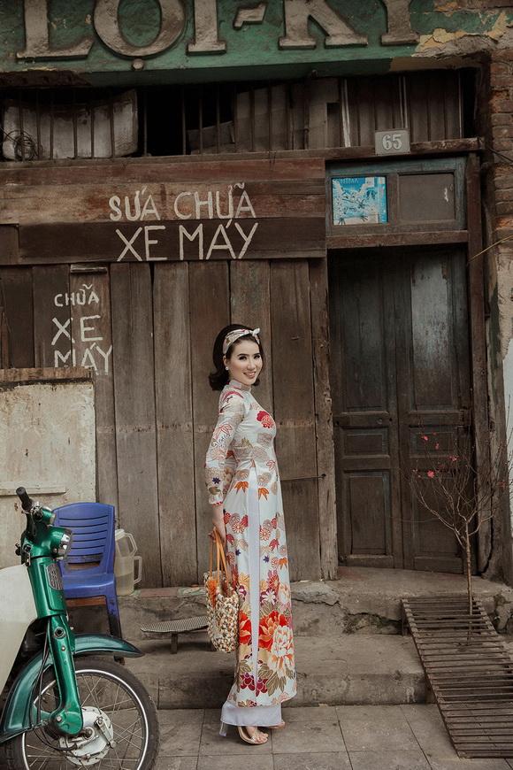 Người mẫu thư huyền,người mẫu huyền thư,cặp mẫu song sinh thư huyền huyền thư