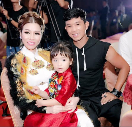 bui-thi-ha-291-9-ngoisao.vn-w445-h427 17 Đàm Vĩnh Hưng, Đàm Vĩnh Hưng, Sao Việt