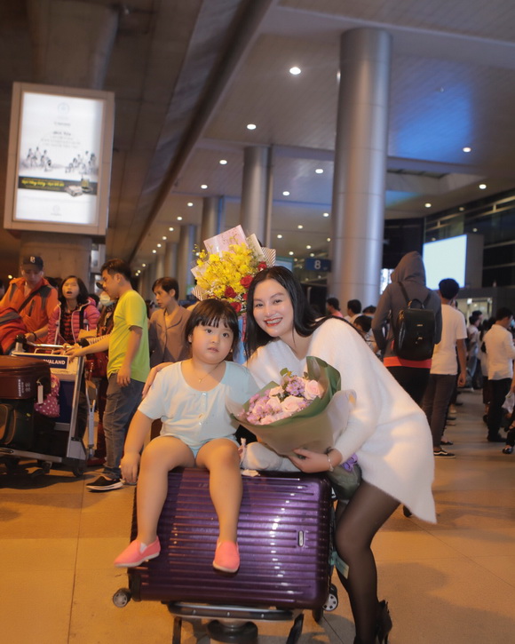 tran-huyen-nhung-311-6-ngoisao.vn-w580-h725 4 Trần Huyền Nhung, Hoa hậu Trần Huyền Nhung