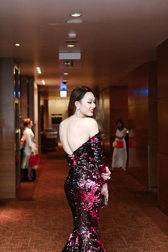 u-ngoisao.vn-w600-h900 0 Đặng Minh Châu, người mẫu Đặng Minh Châu, chuyên viên tư vấn mỹ phẩm Đặng Minh Châu