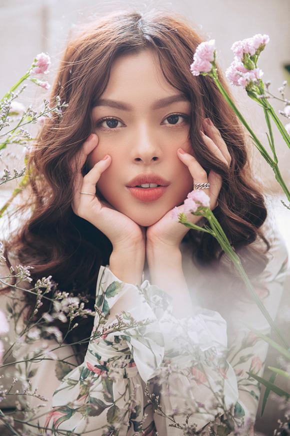 Tú Hảo,nữ hoàng lookbook Tú Hảo,Quán quân The Face - Gương mặt thương hiệu 2017