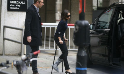 Victoria Beckham, đám cưới hoàng tử Harry, David Beckham