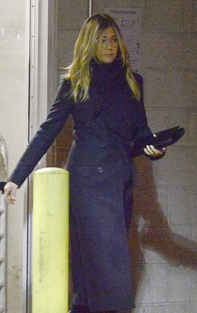 diễn viên Jennifer Aniston, jennifer aniston và brad pitt tái hợp, mẹ brad pitt