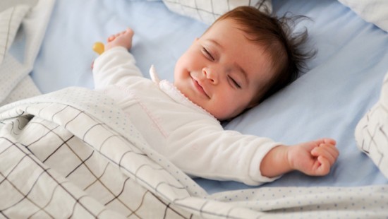 trẻ ngủ trước 9 giờ tối, sức khỏe trẻ em