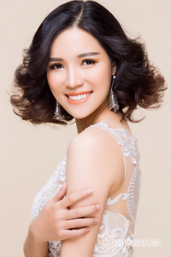 chan-vu-43-6-ngoisao.vn-w580-h870 4 lễ hội Áo Dài 2018, Vũ Thùy Trang, Người mẫu Vũ Thùy Trang