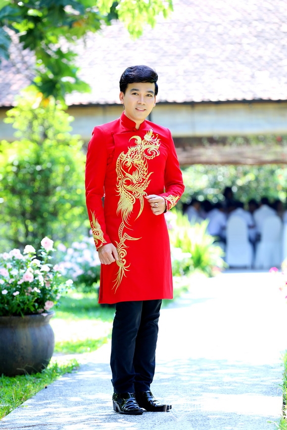 Ca sĩ Hồ Quang Lộc, sao việt