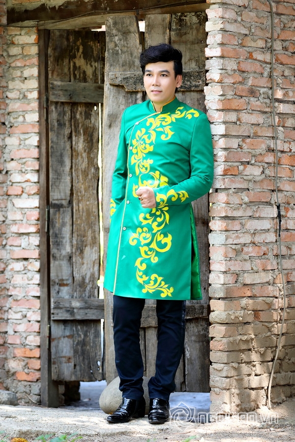 Ca sĩ Hồ Quang Lộc, sao việt